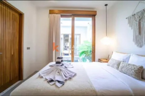 2 bedrooms Villa in Kerobokan, Badung, Indonesia No. 12729 12