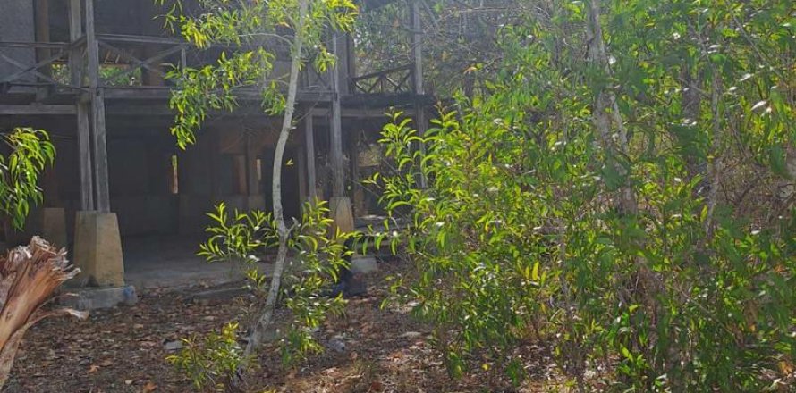 5800m2 Land in  No. 9115