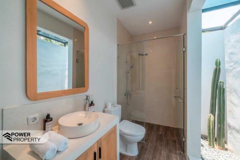 Вилла с 3 спальнями в Seminyak, Бадунг,  № 9111 13