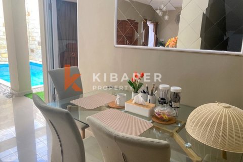 4 bedrooms Villa in Ungasan, Badung, Indonesia No. 12810 3