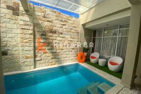 4 bedrooms Villa in Ungasan, Badung, Indonesia No. 12810