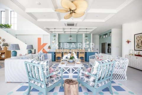 5 bedrooms Villa in Tibubeneng, Badung, Indonesia No. 12339 8