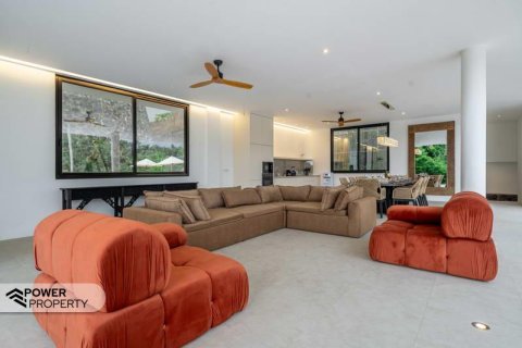 Вилла с 4 спальнями в Убуд, Гианьяр, Индонезия № 9765 6