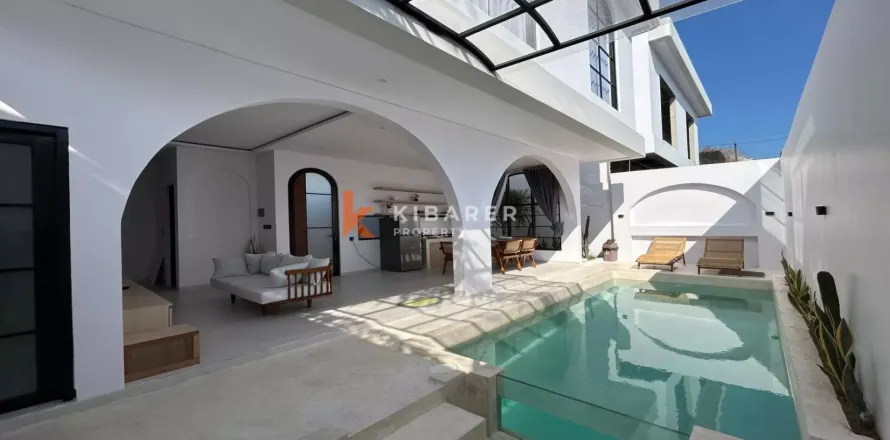 2 bedrooms Villa in Kuta, Badung, Indonesia No. 12387