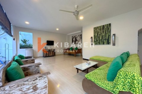 3 bedrooms Villa in Jimbaran, Badung, Indonesia No. 13063 2