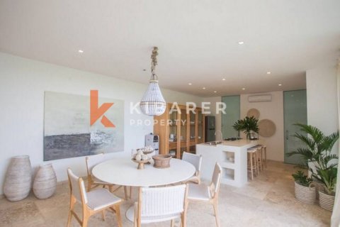 3 bedrooms Villa in Tibubeneng, Badung, Indonesia No. 12438 2