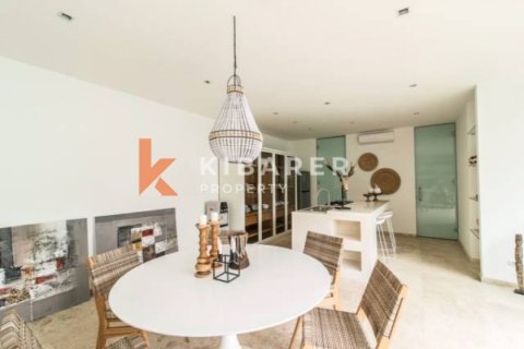 3 bedrooms Villa in Tibubeneng, Badung, Indonesia No. 12438 8