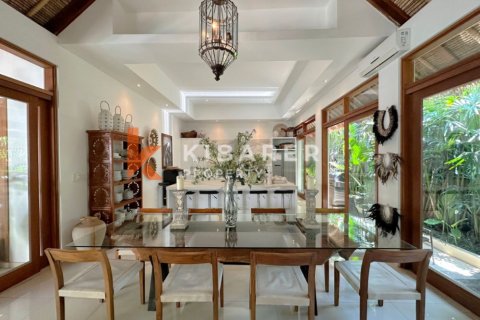 3 bedrooms Villa in Canggu, Badung, Indonesia No. 12436 8