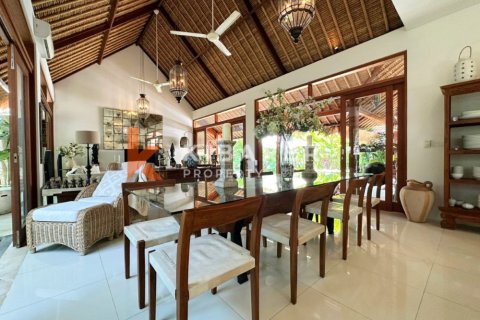3 bedrooms Villa in Canggu, Badung, Indonesia No. 12436 7