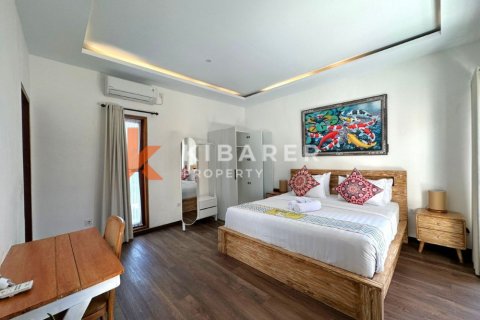 3 bedrooms Villa in Tibubeneng, Badung, Indonesia No. 12437 7