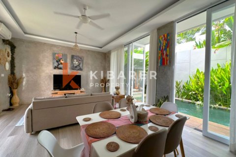 3 bedrooms Villa in Tibubeneng, Badung, Indonesia No. 12437 3