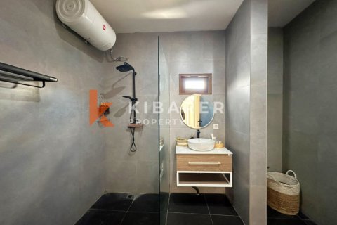 3 bedrooms Villa in Tibubeneng, Badung, Indonesia No. 12437 9
