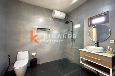 3 bedrooms Villa in Tibubeneng, Badung, Indonesia No. 12437 10
