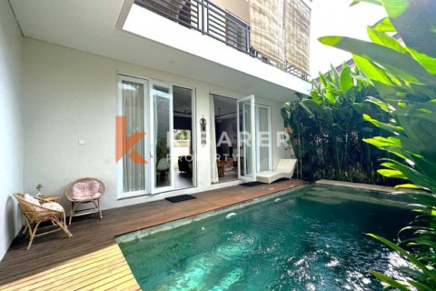 3 bedrooms Villa in Tibubeneng, Badung, Indonesia No. 12437