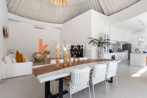 3 bedrooms Villa in Tibubeneng, Badung, Indonesia No. 12434 19