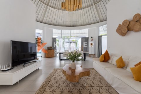 3 bedrooms Villa in Tibubeneng, Badung, Indonesia No. 12434 15
