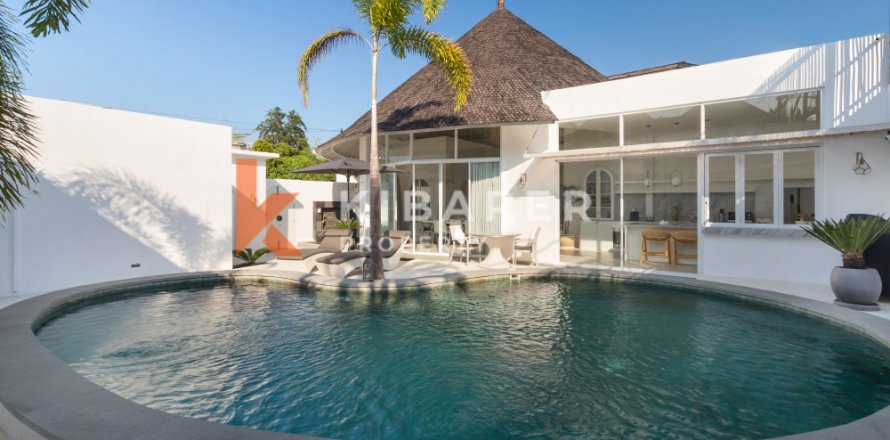 3 bedrooms Villa in Tibubeneng, Badung, Indonesia No. 12434