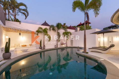 3 bedrooms Villa in Tibubeneng, Badung, Indonesia No. 12434 8