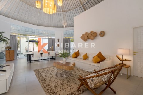 3 bedrooms Villa in Tibubeneng, Badung, Indonesia No. 12434 16