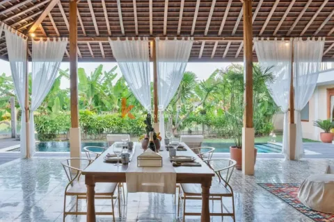 2 bedrooms Villa in Kerobokan, Badung, Indonesia No. 12440 3