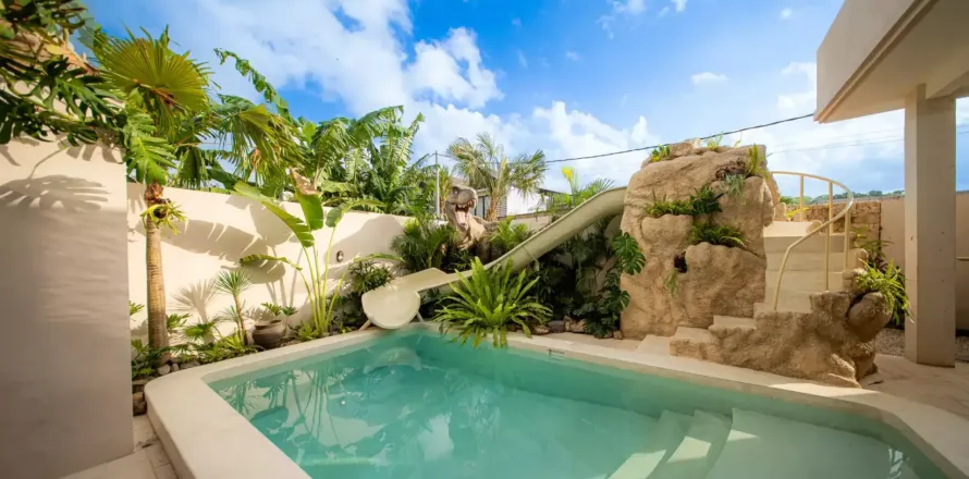 3 bedrooms Villa in Canggu, Badung, Indonesia No. 10691