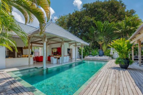 Вилла с 4 спальнями в Seminyak, Бадунг, Индонезия № 10461 9