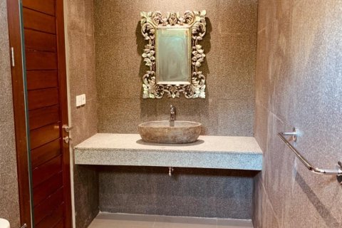 2 bedrooms Villa in Badung, Indonesia No. 11519 4