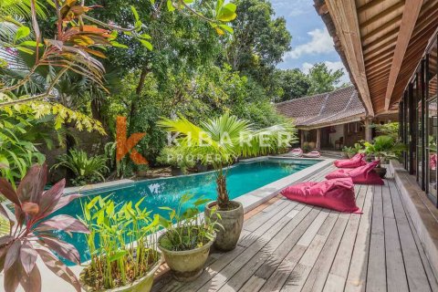 5 bedrooms Villa in Badung, Indonesia No. 12333 4