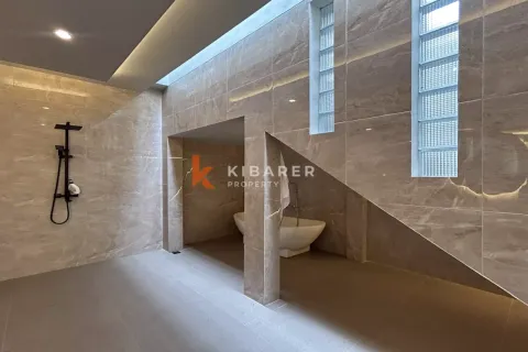 4 bedrooms Villa in South Kuta, Badung, Indonesia No. 12335 26
