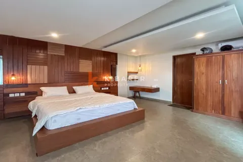 4 bedrooms Villa in South Kuta, Badung, Indonesia No. 12335 22