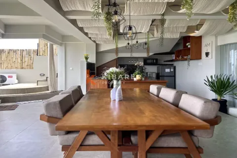 4 bedrooms Villa in South Kuta, Badung, Indonesia No. 12335 8
