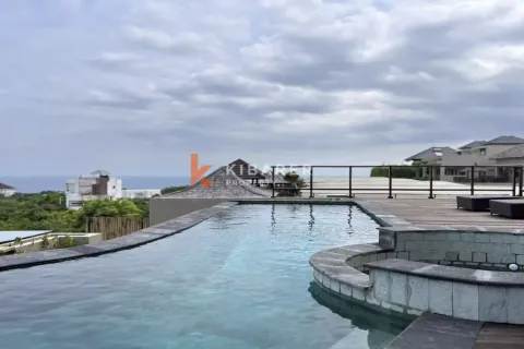 4 bedrooms Villa in South Kuta, Badung, Indonesia No. 12335 3