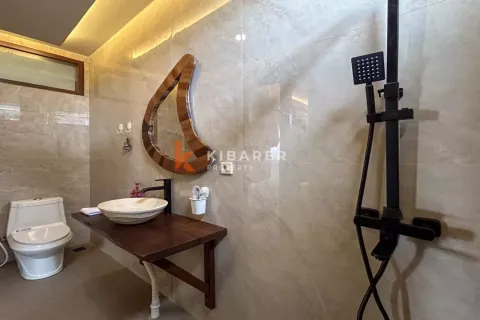 4 bedrooms Villa in South Kuta, Badung, Indonesia No. 12335 17