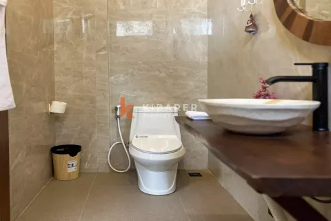 4 bedrooms Villa in South Kuta, Badung, Indonesia No. 12335 15