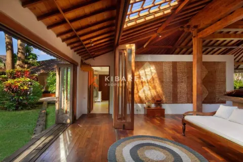 4 bedrooms Villa in Badung, Indonesia No. 12332 28