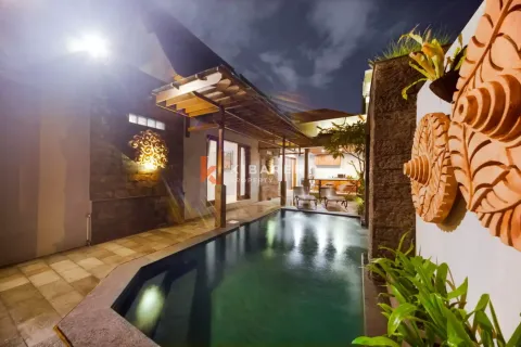 2 bedrooms Villa in Seminyak, Badung, Indonesia No. 12849