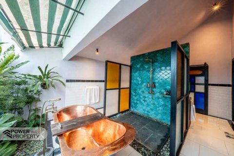 3 bedrooms Villa in South Kuta, Badung, Indonesia No. 8665 4