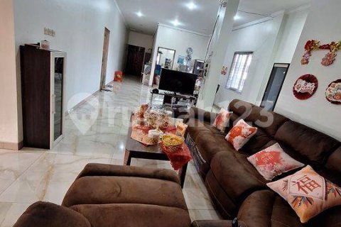 Магазин 700м2 в Kebon Jeruk, Джакарта, Индонезия № 8851 3