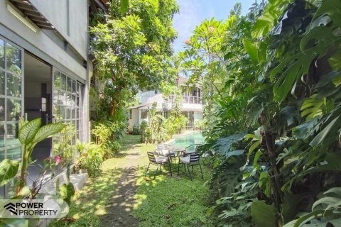 4 bedrooms Villa in Kerobokan, Badung, Indonesia No. 8860 1
