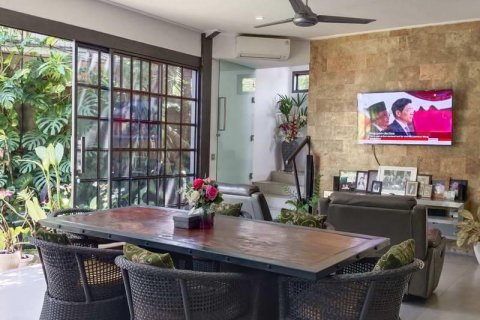 4 bedrooms Villa in Kerobokan, Badung, Indonesia No. 8860 23