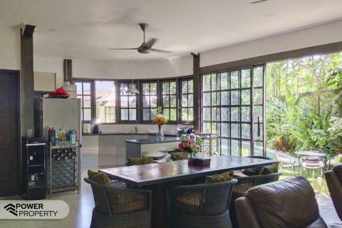 4 bedrooms Villa in Kerobokan, Badung, Indonesia No. 8860 25