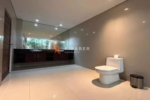 3 bedrooms Villa in Tibubeneng, Badung, Indonesia No. 11829 26