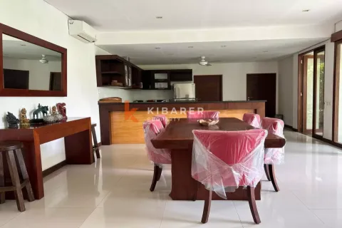 3 bedrooms Villa in Tibubeneng, Badung, Indonesia No. 11829 8