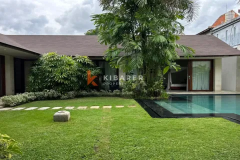 3 bedrooms Villa in Tibubeneng, Badung, Indonesia No. 11829 4