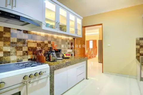 5 bedrooms Villa in Seminyak, Badung, Indonesia No. 12084 6