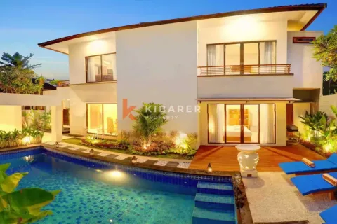 5 bedrooms Villa in Seminyak, Badung, Indonesia No. 12084