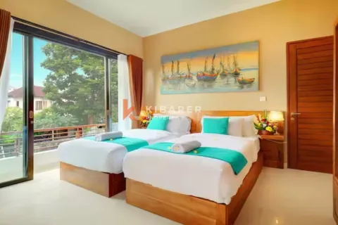 5 bedrooms Villa in Seminyak, Badung, Indonesia No. 12084 14