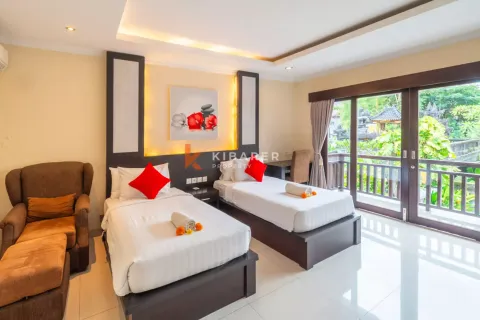 4 bedrooms Villa in Seminyak, Badung, Indonesia No. 12085 16