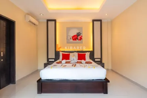 4 bedrooms Villa in Seminyak, Badung, Indonesia No. 12085 9