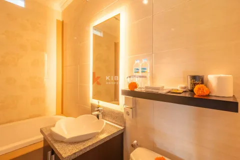 4 bedrooms Villa in Seminyak, Badung, Indonesia No. 12085 15